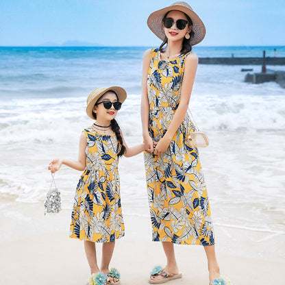 Matchande strandklänningar för mamma & dotter – semesterfavoriten!