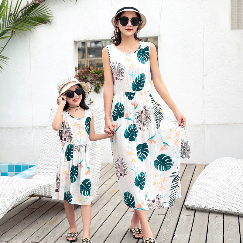 Matchande strandklänningar för mamma & dotter – semesterfavoriten!