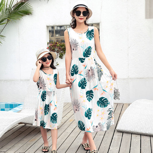 Matchande strandklänningar för mamma & dotter – semesterfavoriten!