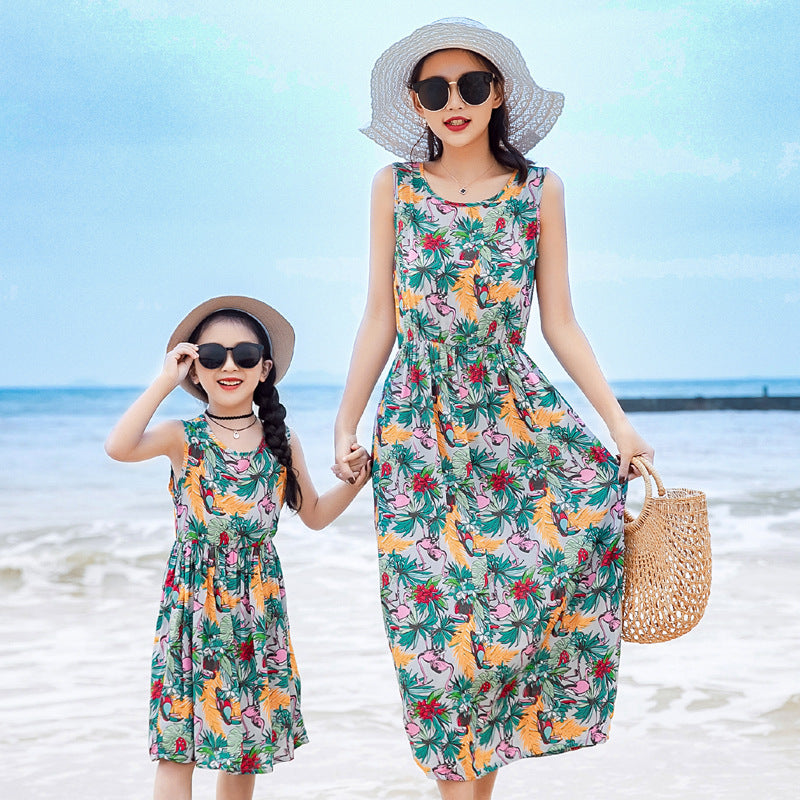 Matchande strandklänningar för mamma & dotter – semesterfavoriten!