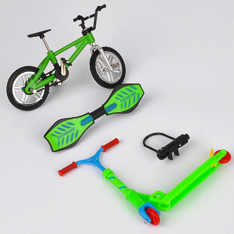 Set med fingercykel och fingerskateboard och fingerkick