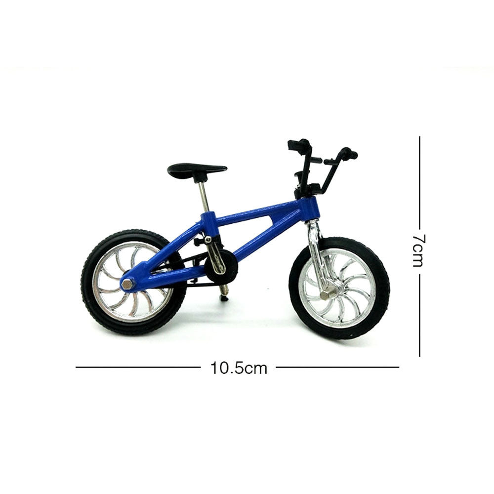 Set med fingercykel och fingerskateboard och fingerkick