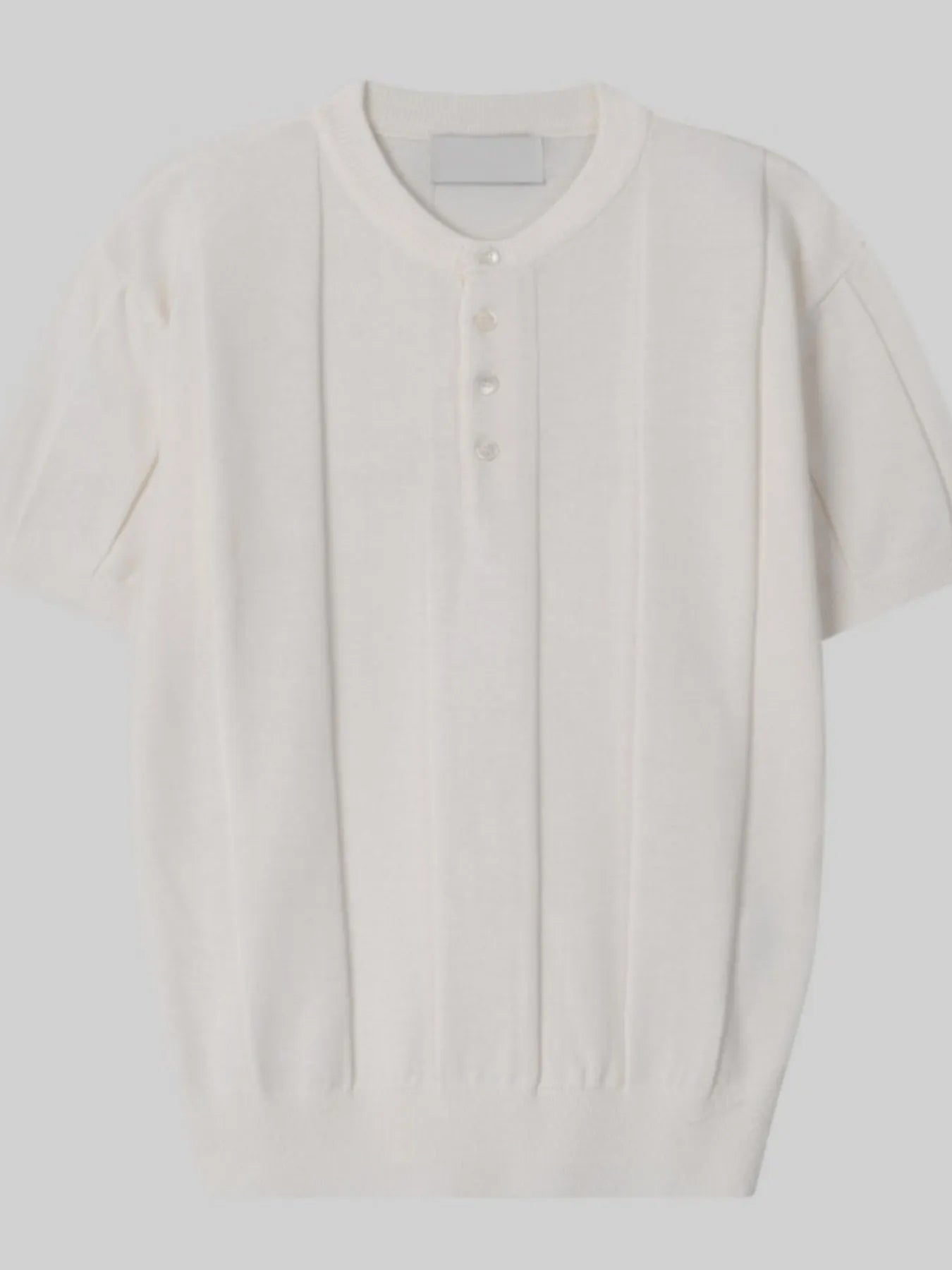 Kortärmad t-shirt för män med knappdetalj