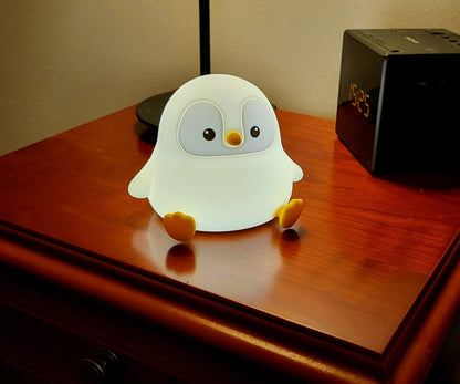 Pingvinlampan som lyser i natten – trygg kompis vid läggdags