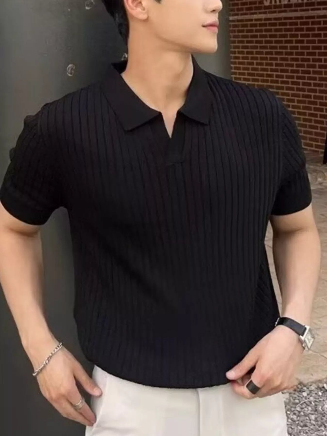 Ribbad piké med korta ärmar i vitt - vårens innefärg