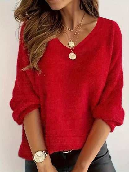 V-ringad tröja i tomatröd med släppta axlar – bekväm damtröja i ribbad polyester